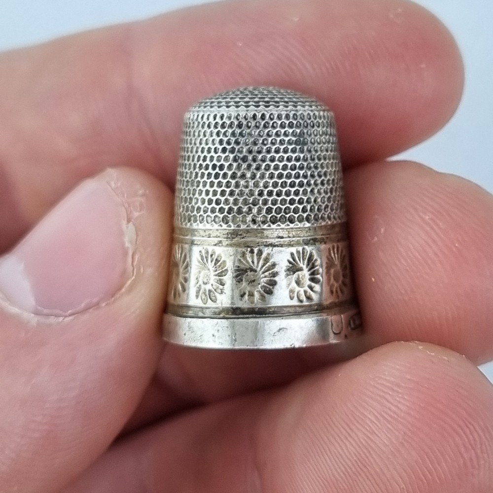 Antique Solid Silver Thimble Birmingham 1963