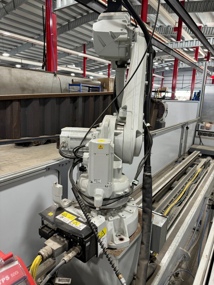 ABB MODEL IRB 4600 ROBOT WELDING SYSTEM