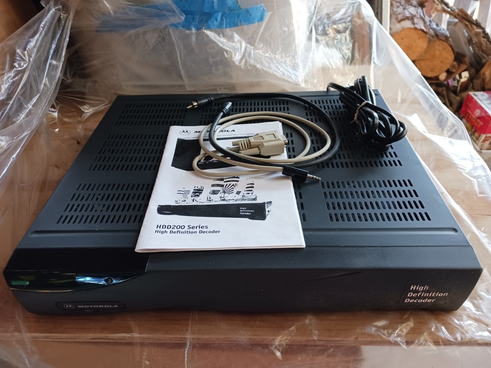 Motorola General Instrument High-definition Decoder Model Hdd - 200