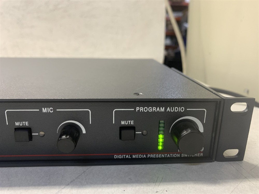 EXTRON DIGITAL MEDIA PRESENTATION SWITCHER 409