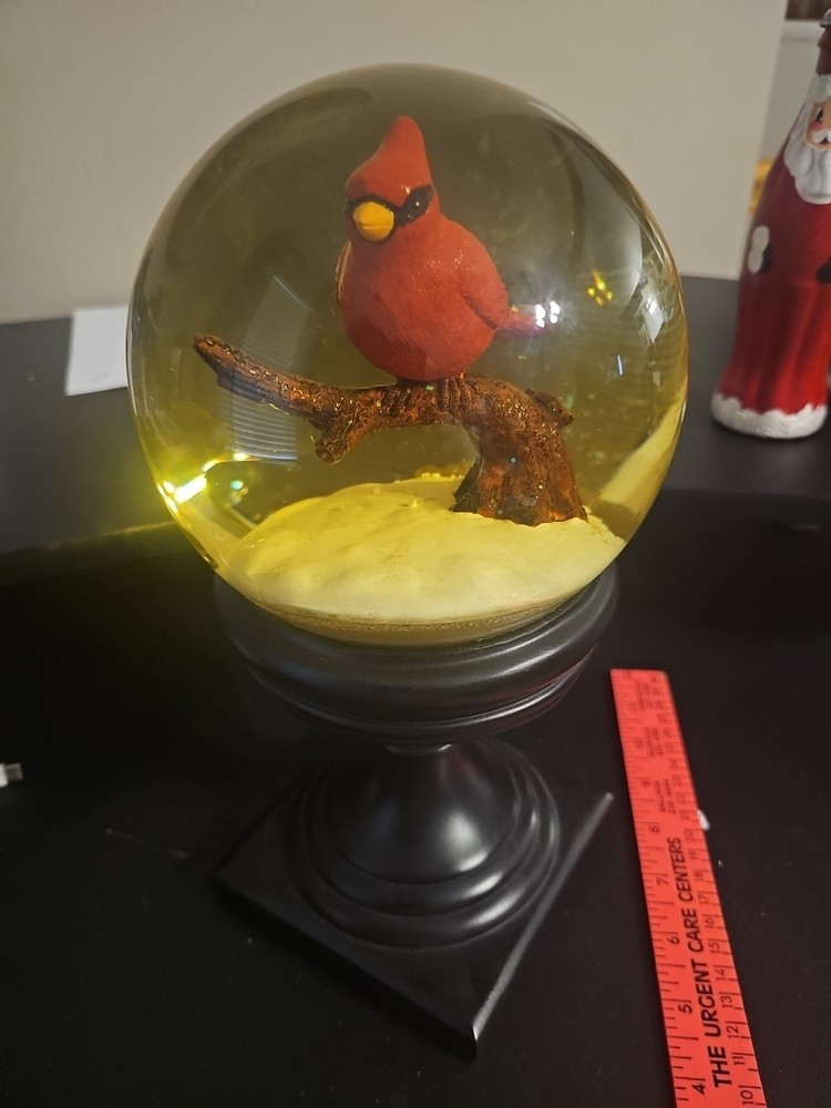 December Home Waterglobe Key 710