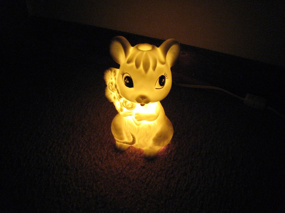 Vintage Mouse Night Light I W Rice?