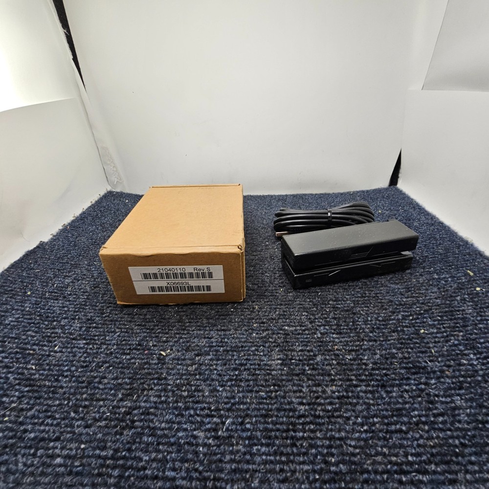 21040110: USB Mini Magnetic Credit Card Swipe Reader