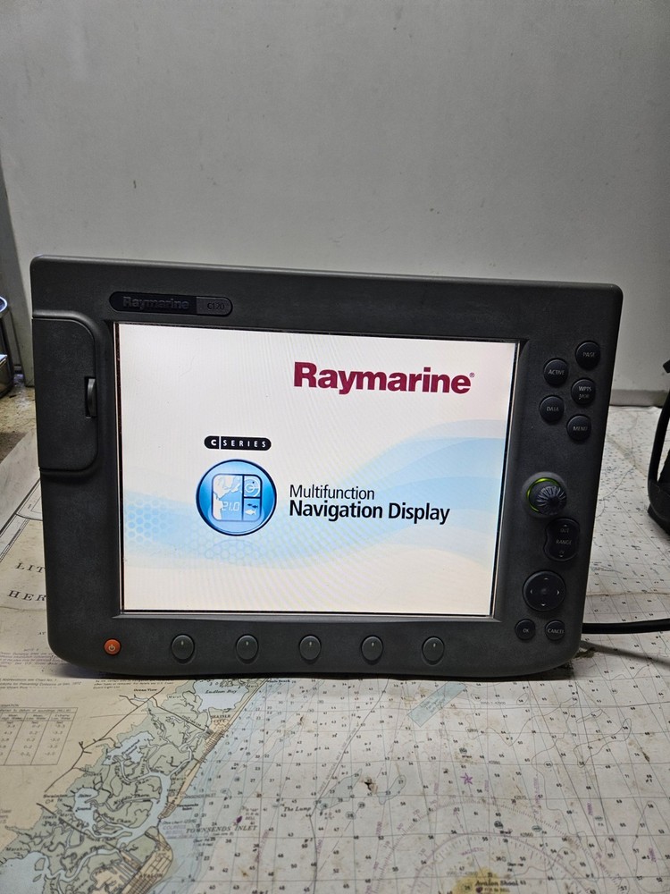 Raymarine C120 Chartplotter, GPS, Fishfinder, Radar