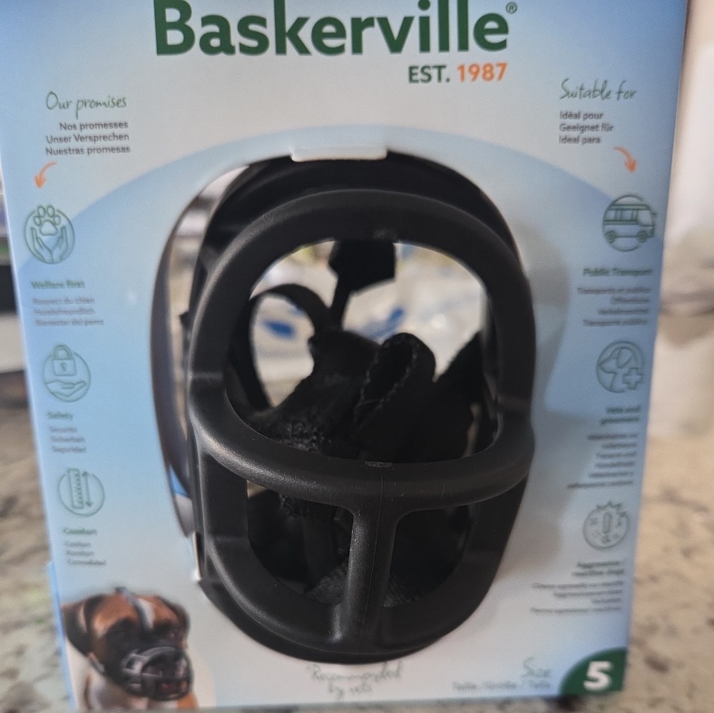 Baskerville Ultra Muzzle Size 5 - New In Box Never Used