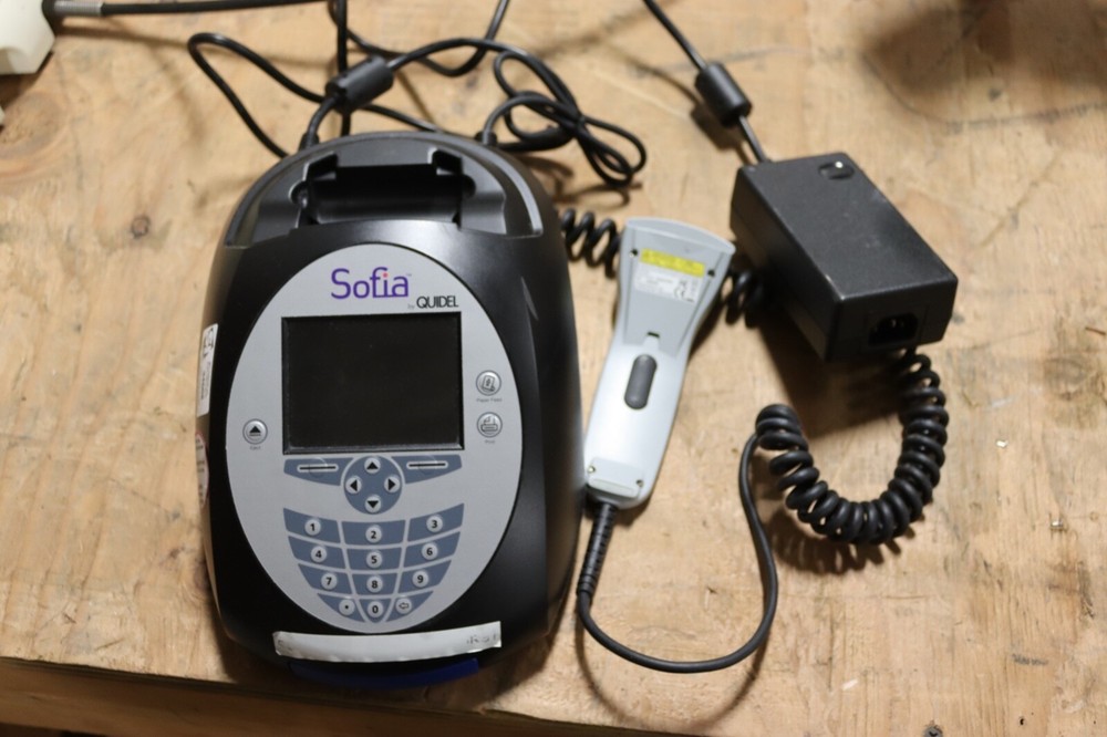 SOFIA QUIDEL W/ POWER SUPPLY