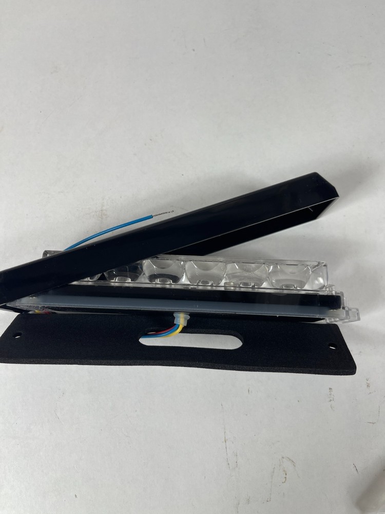 Code 3 XT6 (XTP6AA) Amber/Amber 6-LED Surface Mount Flash Warning Light