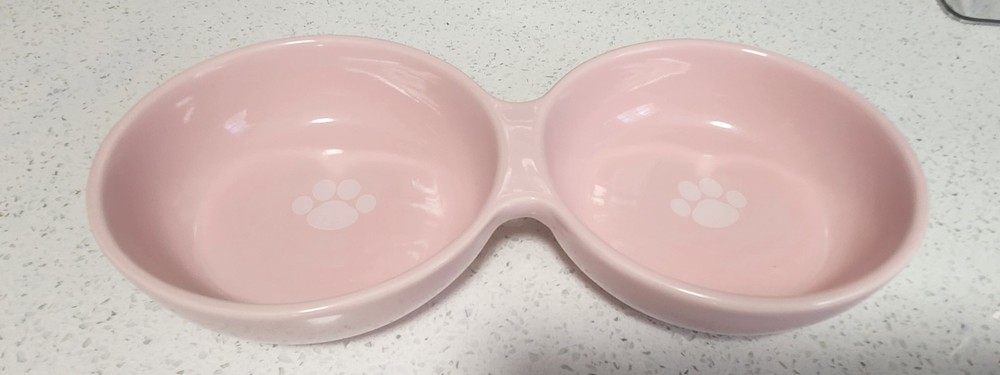 Petrageus designs bowls