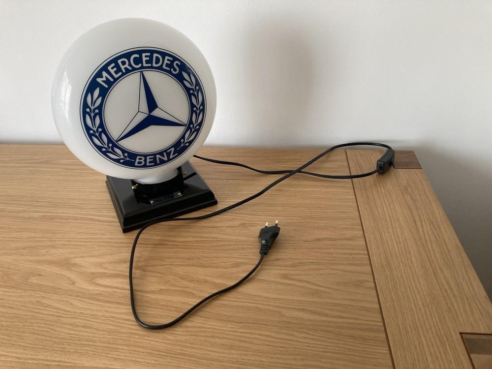 Mercedes Classic Globe Light