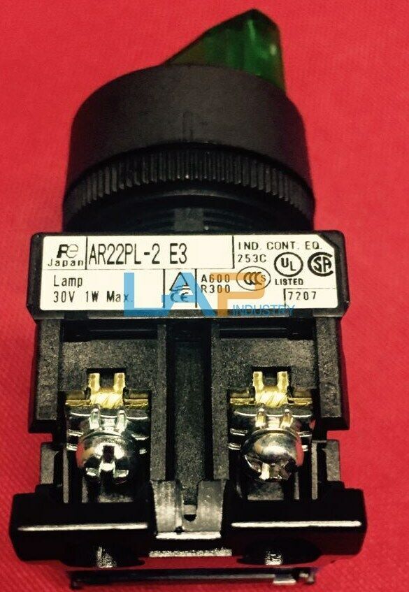 1pc NEW FOR   Two short handle light selection switch AR22PL-210E3G  GREEN