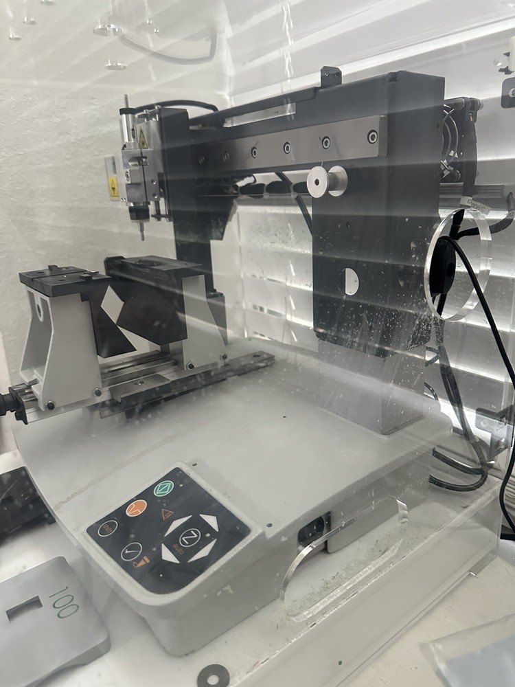Gravograph / Gravotech M20 Desktop Rotary Engraving Machine