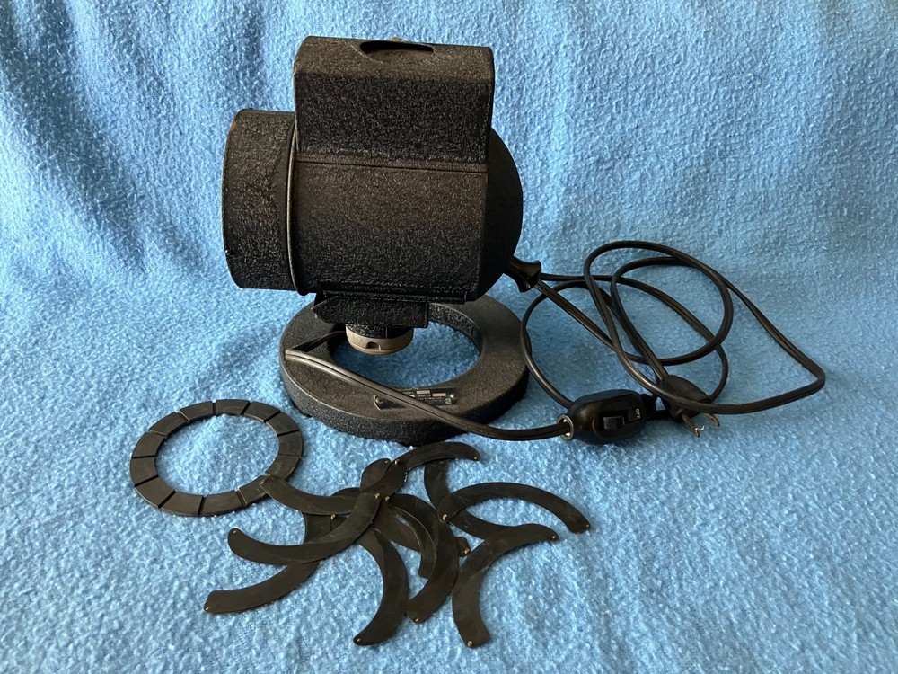 MICROSCOPE ILLUMINATOR Antique Spotlight Model 370 American Optical Co.