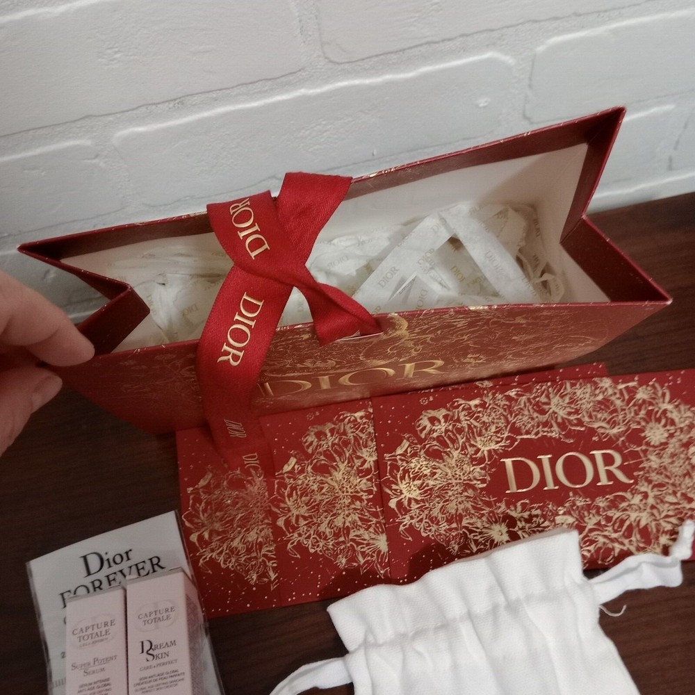 Dior bundle cushion powder puff and parfum skincare samples