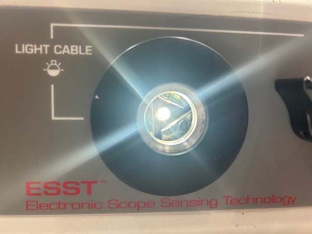 Stryker 220-180-000 Q5000 Light Source