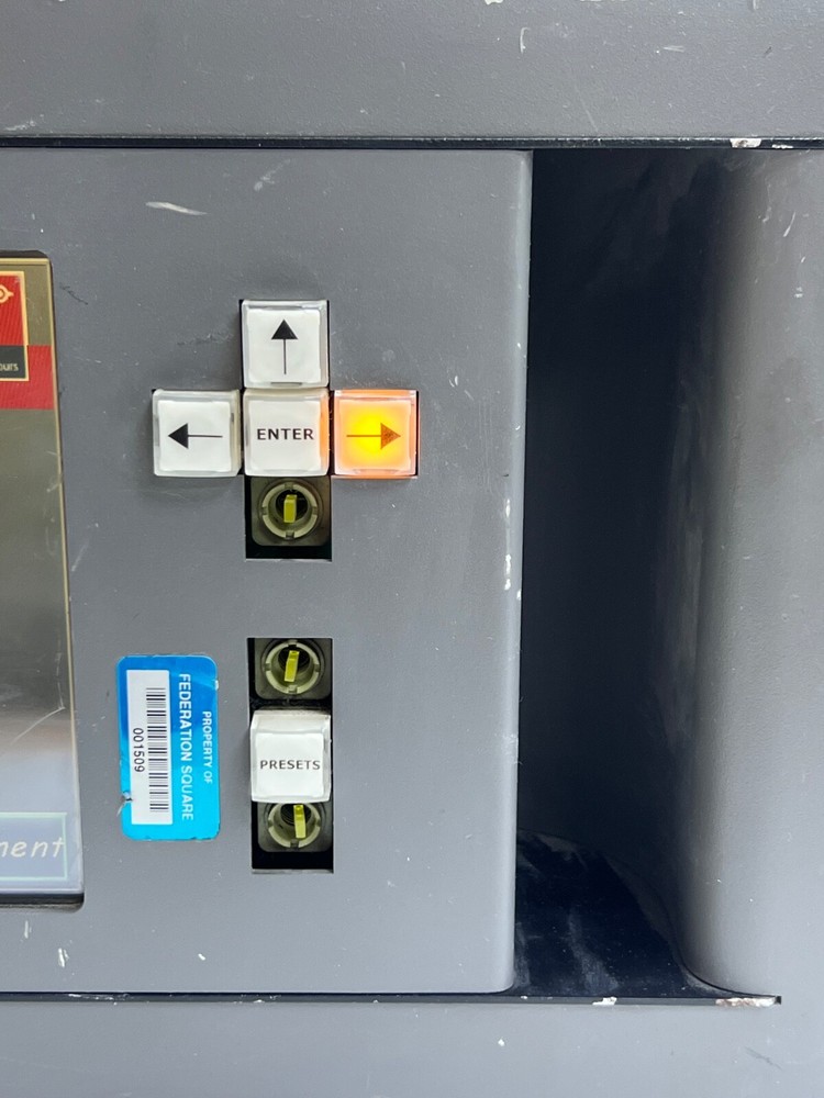 BARCO DX-700 VIDEO PROCESSOR (FOR PARTS)