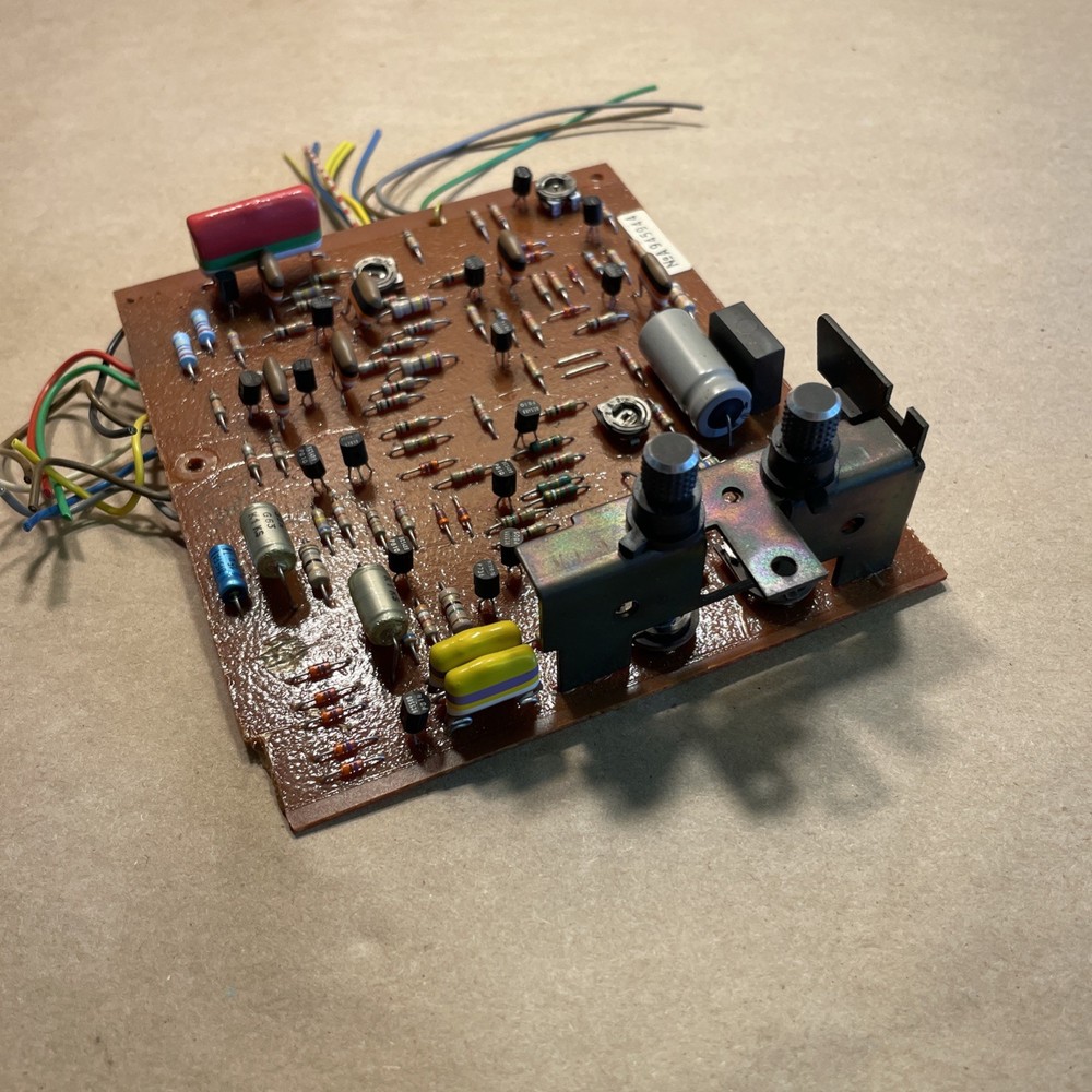 Philips Electronic 312 Turntable: Main Control Board with 33/ 45 Speed Controls