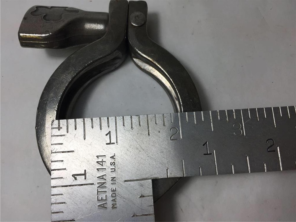 Clover Sanitary Pipe Clamp, 2"