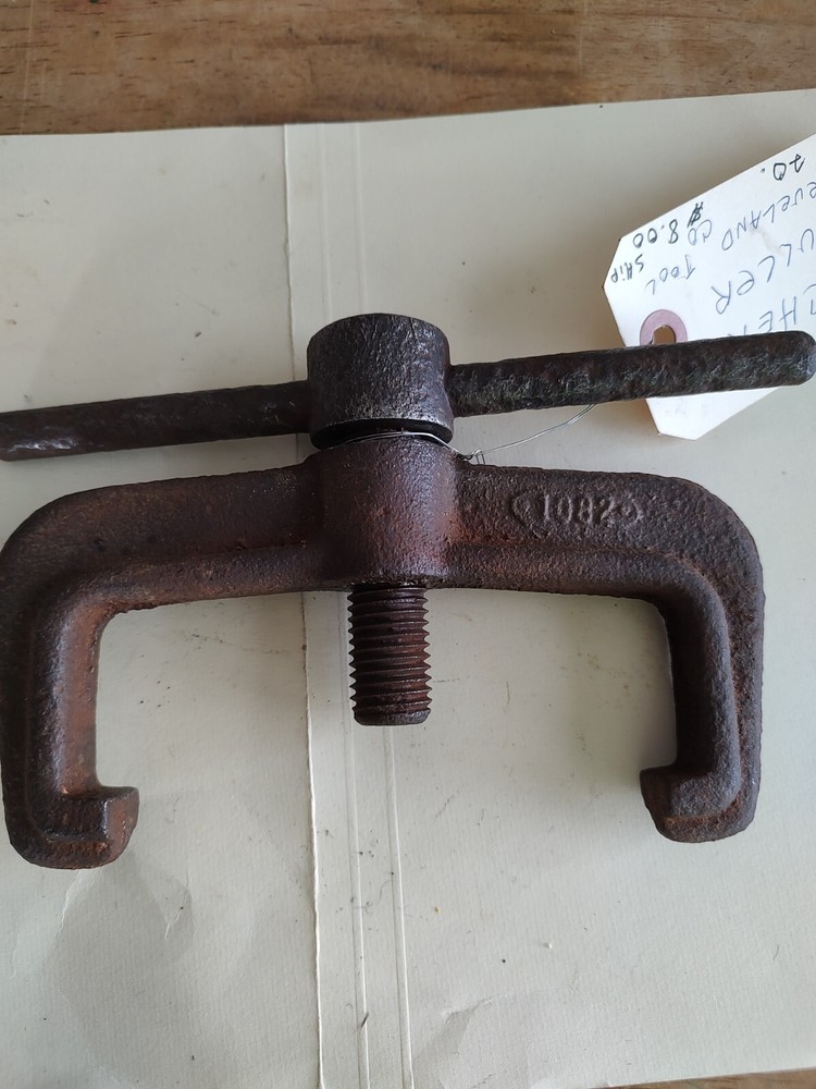 VLCHEK puller Cleveland Tool Co 1082