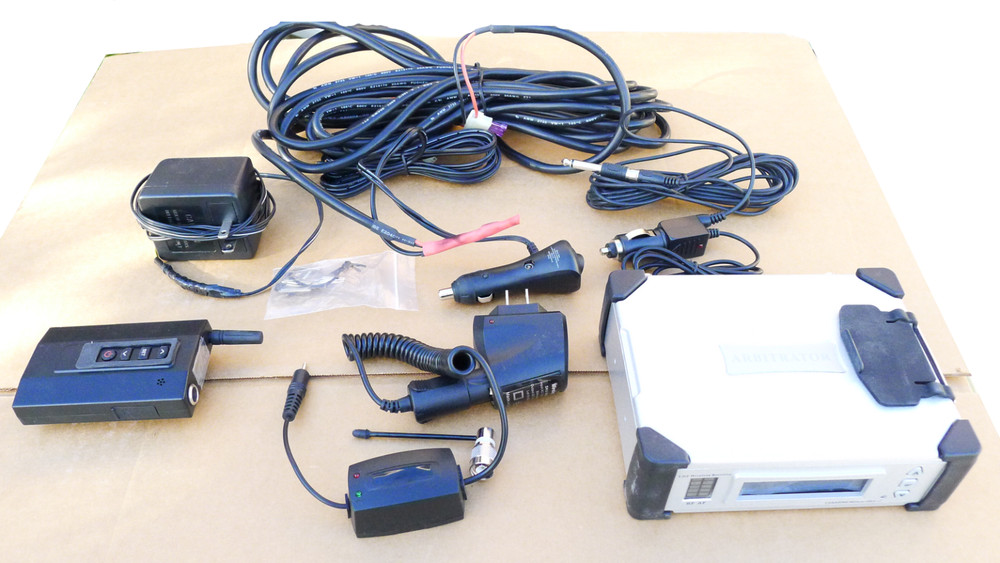 Panasonics Arbitrator Wireless UHF Transmitter + Receiver Microphone System