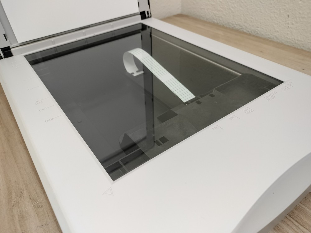 Fujitsu fi-6230 ADF & Flatbed Color Duplex 600dpi Document Scanner