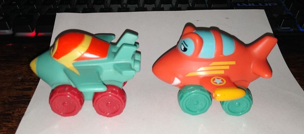 lot (2) jack & juni rolling planes, (bath?) see pics free ship