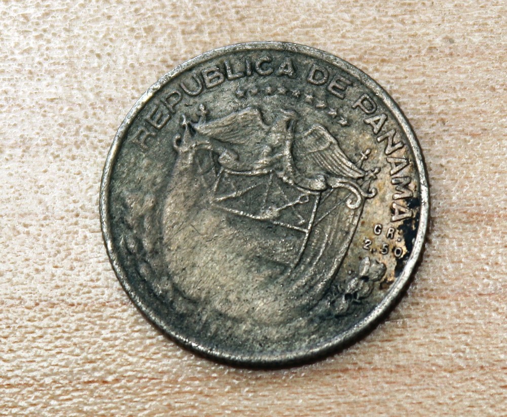 1953? Panama 1/10 Balboa Silver Filled Die Error