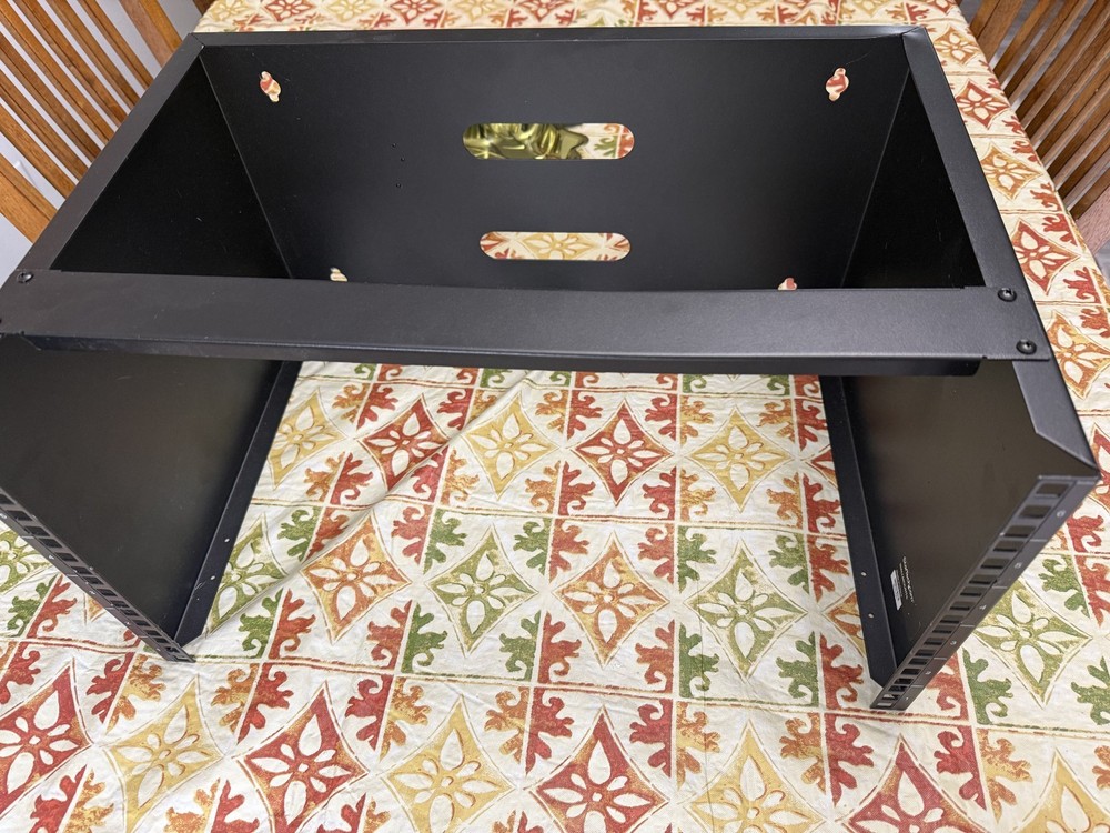 StarTech.com 6U Wall Mount Network Equipment Rack - 14 Inch Deep - 19" Patch