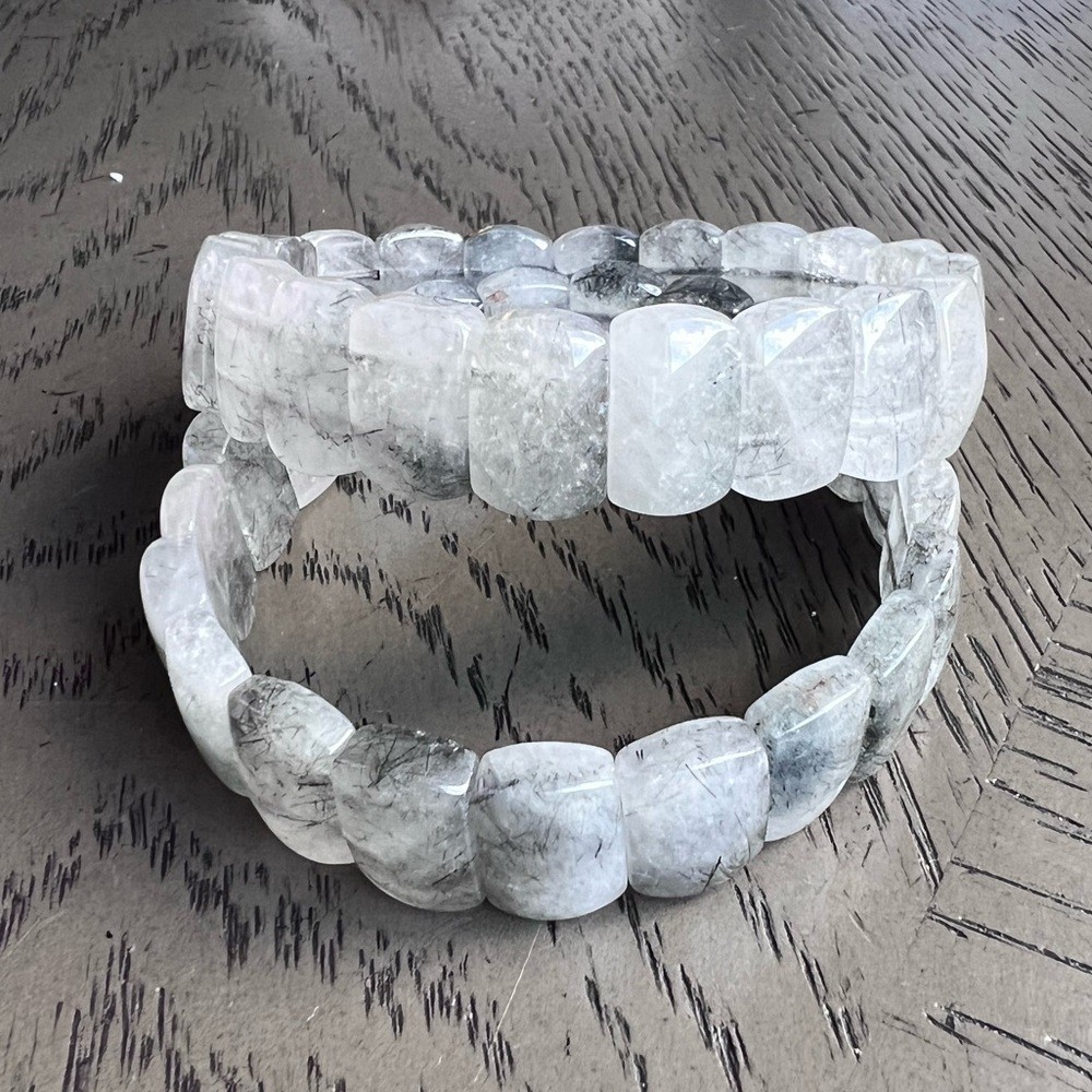 Black rutile soft bangle 7 (one)