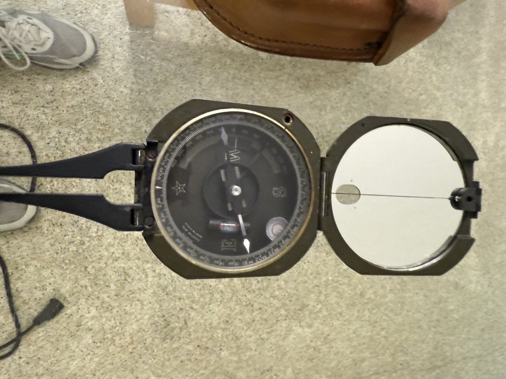Vintage US Military M2 Compass Nonmaintainable (P)