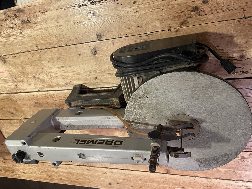 Dremel 16 Inch Scroll Saw Two Speed