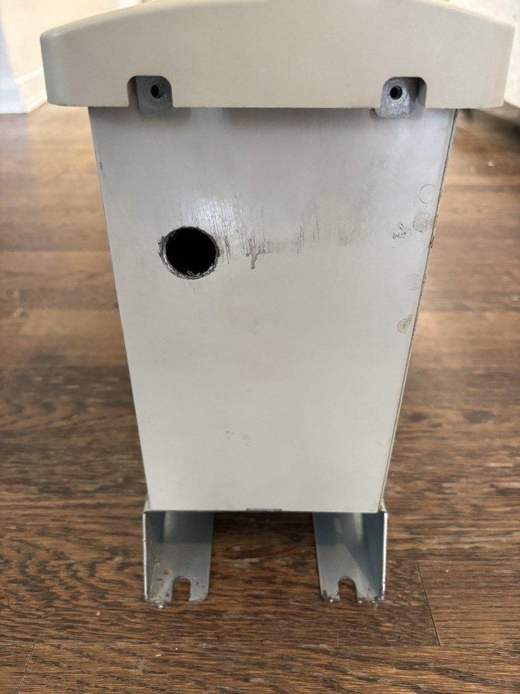 Yaskawa CIMR-ZU4A0027FAA VFD