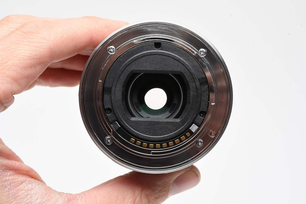 Sony 18-55mm OSS E 3.5-5.6 OSS Compact zoom, clean