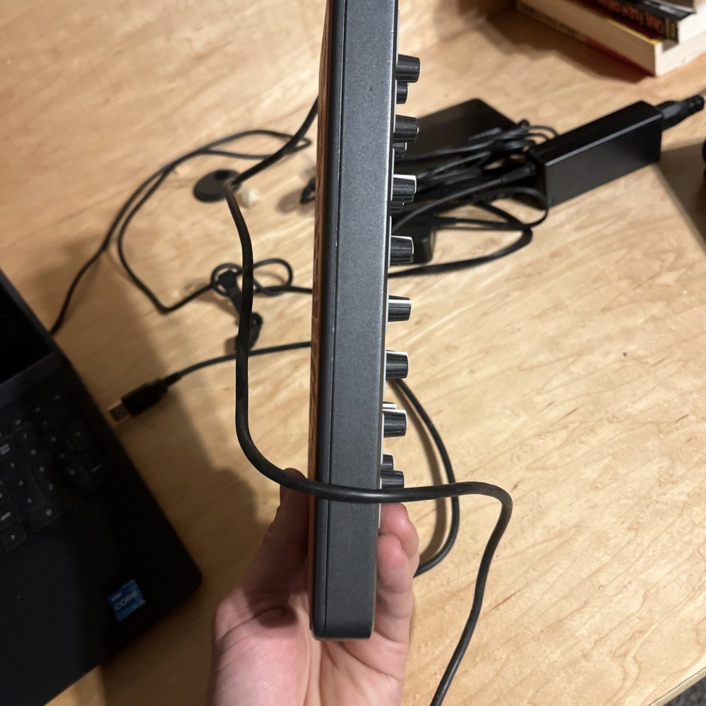 Novation Launch Control USB MIDI Controller, including cable Working