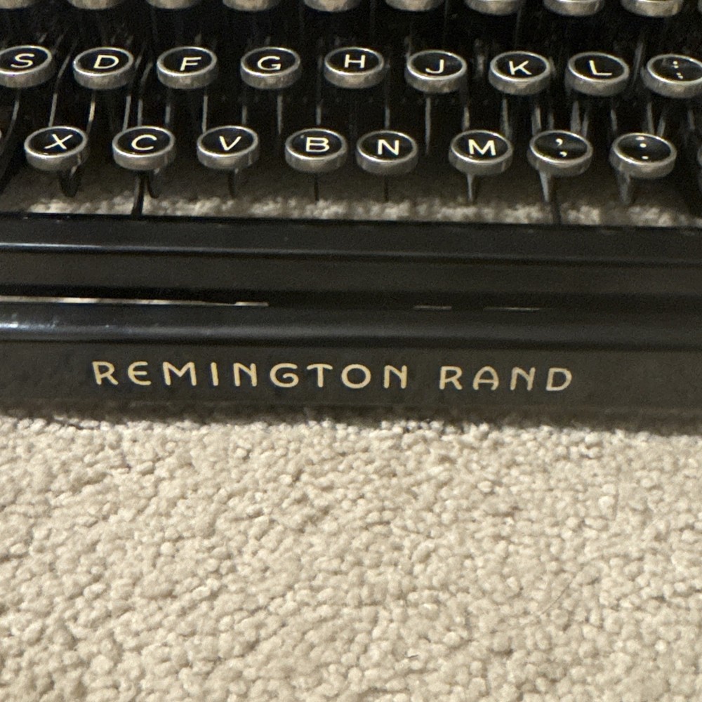 1938 REMINGTON RAND 5 Model 5 Portable Typewriter