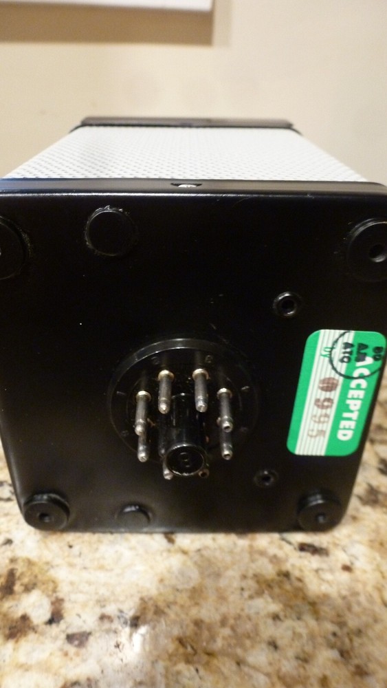 Aopian J2432, Regulated Plug in Power Supply