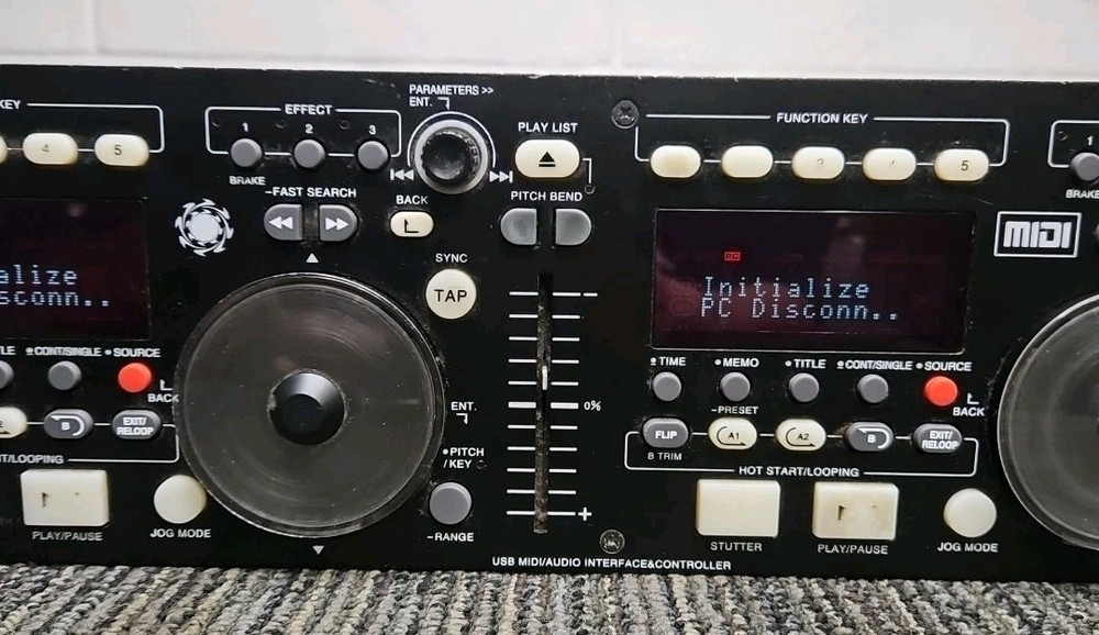 Denon DN-HC4500 USB MIDI/Audio Interface & Controller - FOR PARTS/NOT WORKING