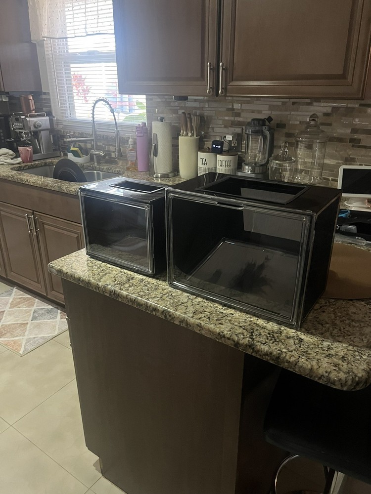 3D Hologram Viewing Box Projector – tablet Compatible Display Illusion Box