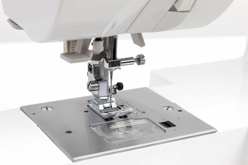 Singer C430 Computerized Sewing Machine - Certified Refurbished