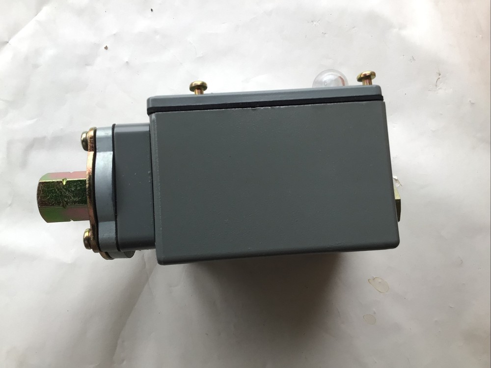 Square D Pressure Switch 9012 GDW-22