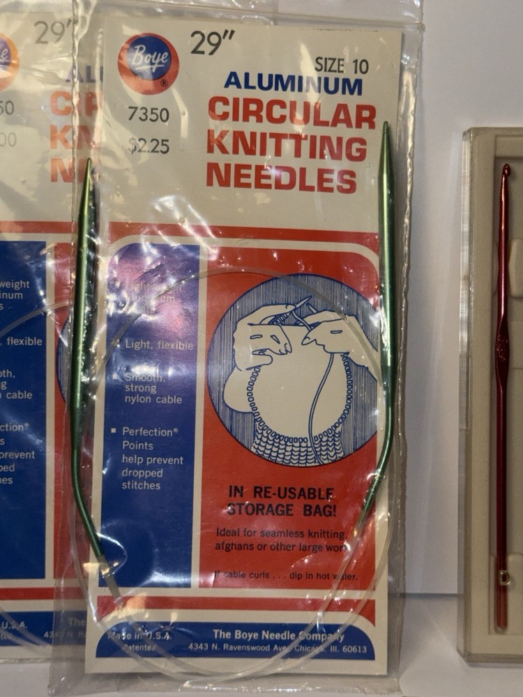 Retro Crochet Needle Set with Retro Case