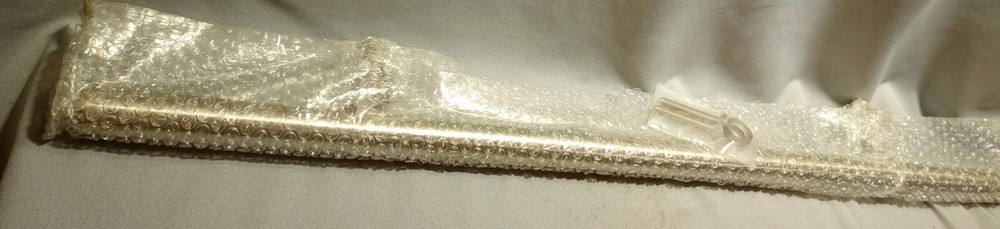 Hager 36" Offset Vertical Pull