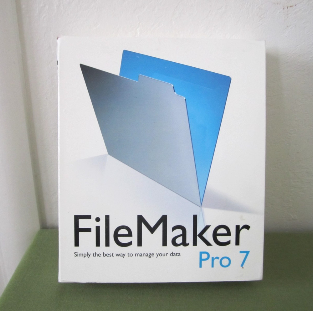FileMaker Pro 7 Software for Mac CD-ROM Complete Box w/ Manuals & License Keys