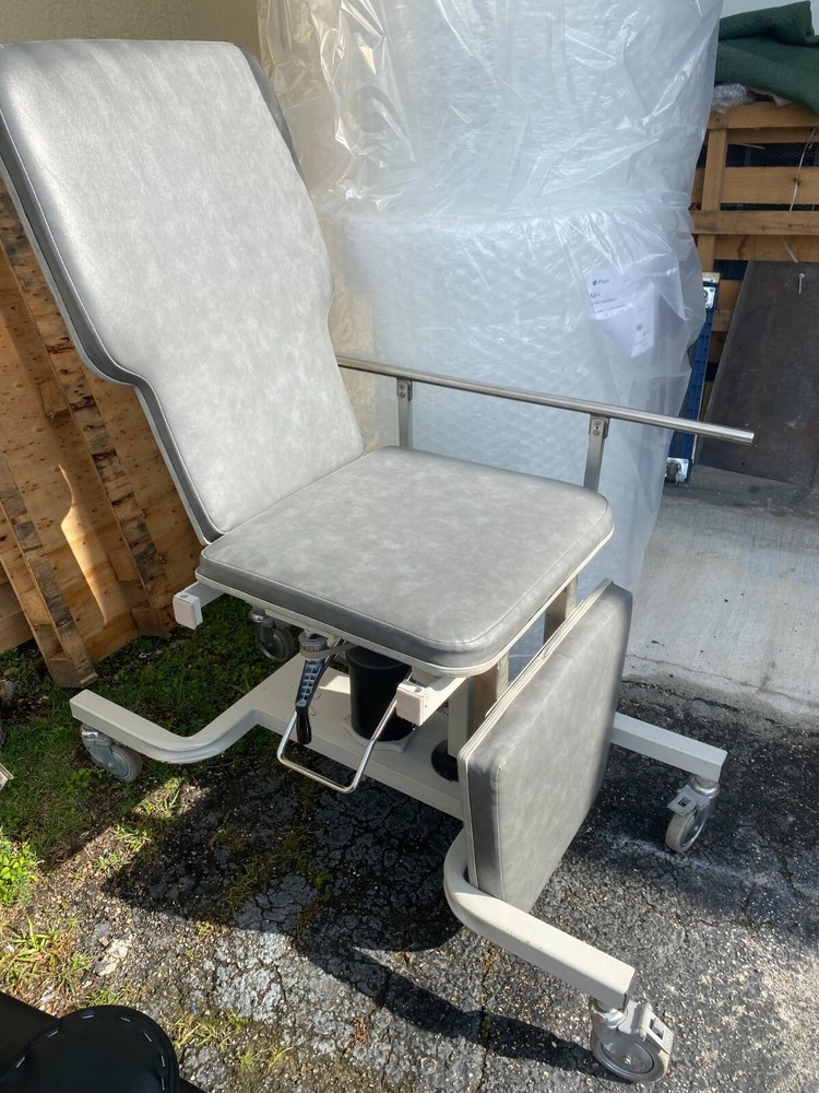 Ultrasound table