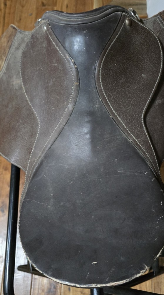 Leather English Saddle 18" Brown