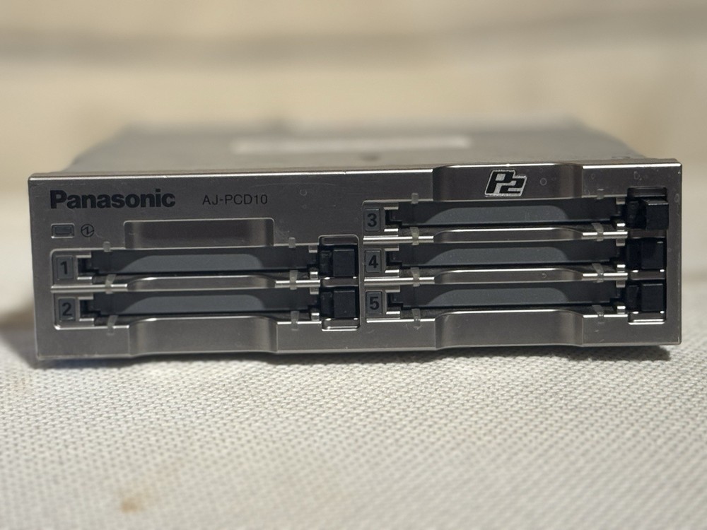 Panasonic P2 Card Reader AJ-PCD10 5-SLOT￼