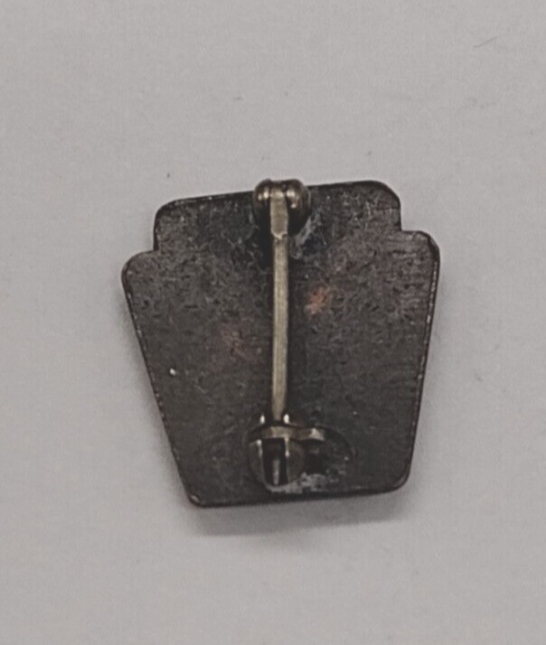 Honor Award Monogram Small Vintage Pin