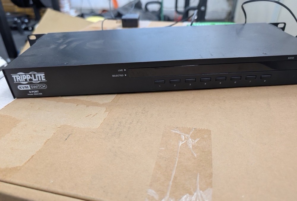 Tripp-Lite B042-008 8-Port KVM Switch
