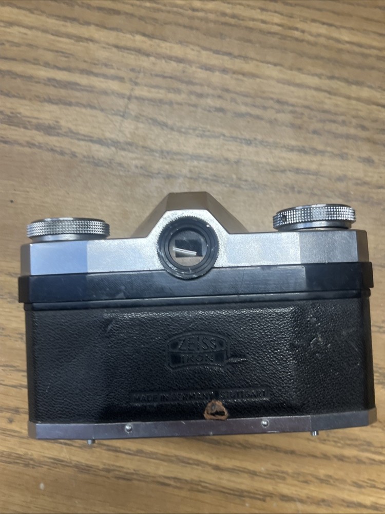Zeiss Ikon ContaFlex Synchro-Compur Camera