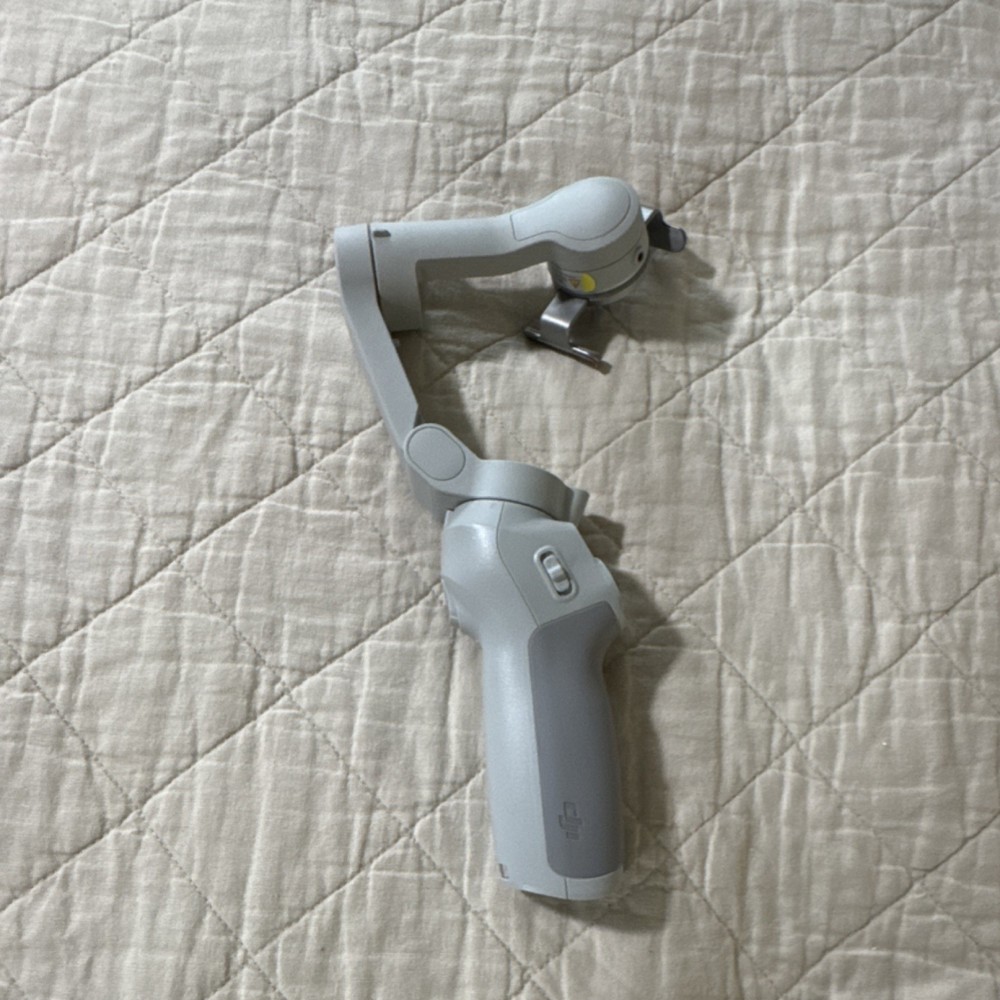 DJI Osmo Mobile SE Smartphone Gimbal Stabilizer Foldable Motorized Universal