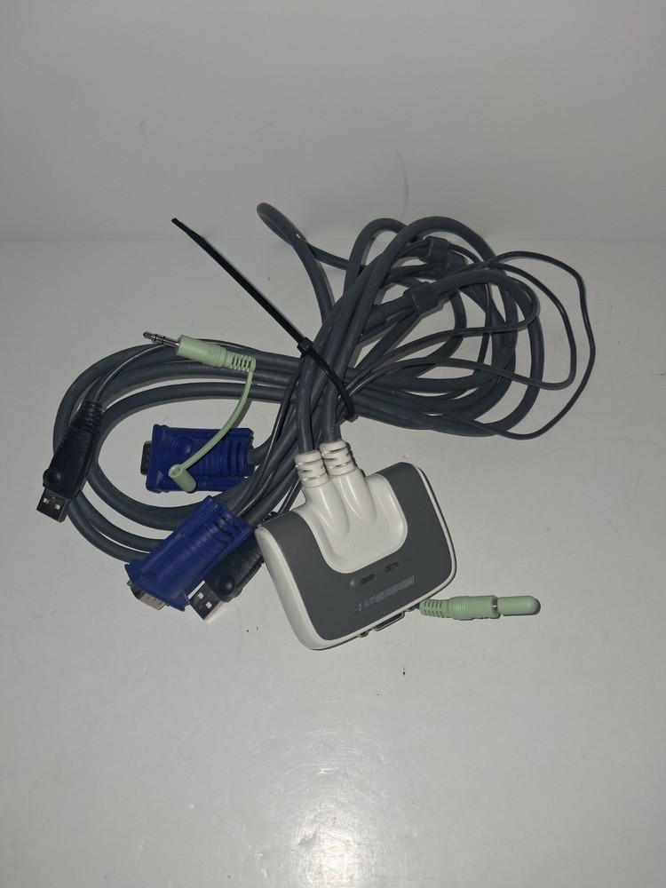 IOGEAR 2 Port USB Compact KVM Switch Box with Cables GCS632U